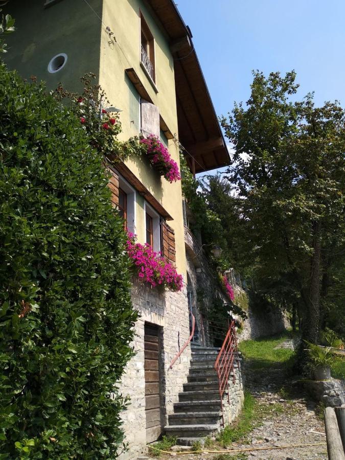 Casa Caravino Apartment Varenna Luaran gambar